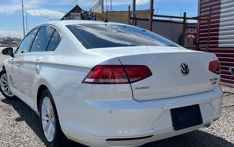 Volkswagen Passat B8 рестайлинг, 2015 год, 1 590 000 рублей, 17 фотография