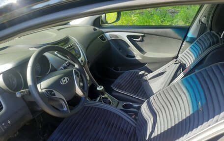 Hyundai Elantra V, 2011 год, 850 000 рублей, 6 фотография