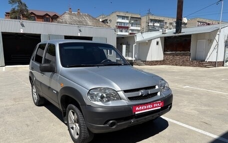 Chevrolet Niva I рестайлинг, 2011 год, 480 000 рублей, 2 фотография