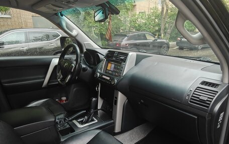 Toyota Land Cruiser Prado 150 рестайлинг 2, 2010 год, 2 800 000 рублей, 5 фотография