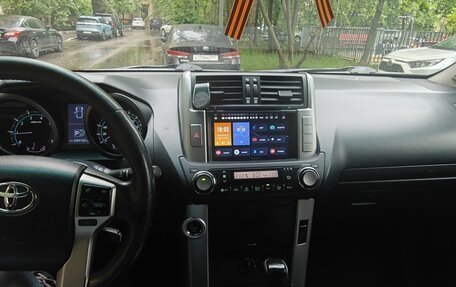 Toyota Land Cruiser Prado 150 рестайлинг 2, 2010 год, 2 800 000 рублей, 3 фотография