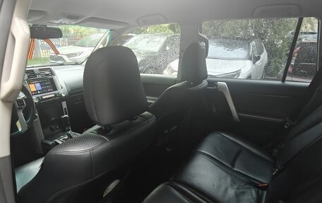 Toyota Land Cruiser Prado 150 рестайлинг 2, 2010 год, 2 800 000 рублей, 9 фотография