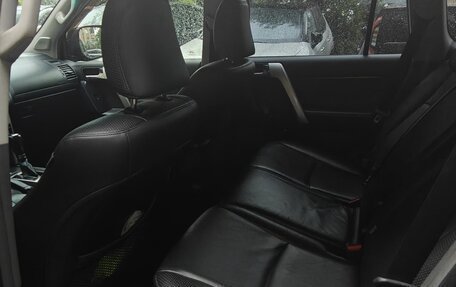 Toyota Land Cruiser Prado 150 рестайлинг 2, 2010 год, 2 800 000 рублей, 11 фотография