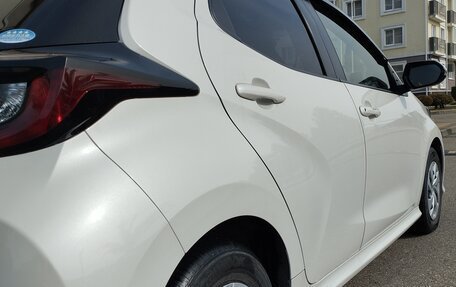 Toyota Yaris, 2020 год, 1 300 000 рублей, 5 фотография