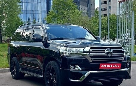 Toyota Land Cruiser 200, 2016 год, 6 500 000 рублей, 2 фотография