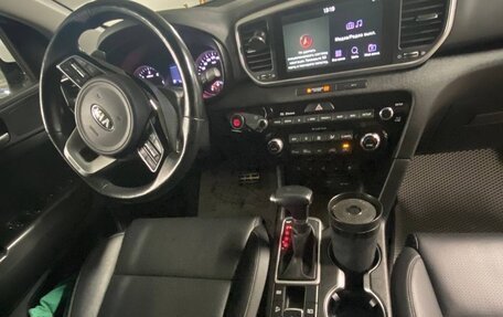 KIA Sportage IV рестайлинг, 2019 год, 2 300 000 рублей, 5 фотография