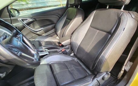 Opel Astra J, 2013 год, 1 099 000 рублей, 30 фотография