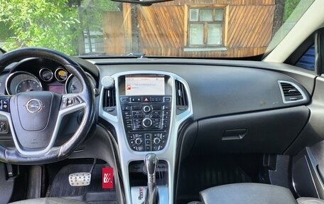 Opel Astra J, 2013 год, 1 099 000 рублей, 32 фотография