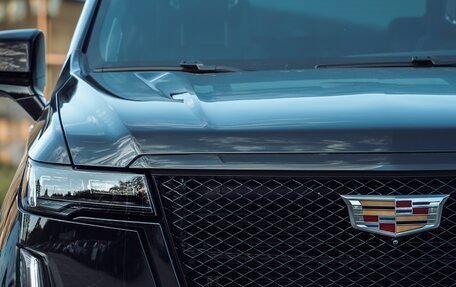 Cadillac Escalade V, 2022 год, 10 900 000 рублей, 8 фотография