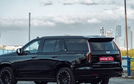 Cadillac Escalade V, 2022 год, 10 900 000 рублей, 3 фотография