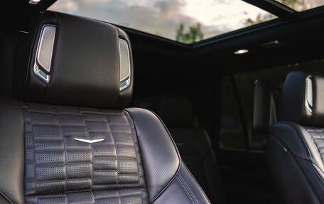 Cadillac Escalade V, 2022 год, 10 900 000 рублей, 24 фотография