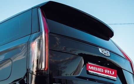 Cadillac Escalade V, 2022 год, 10 900 000 рублей, 10 фотография