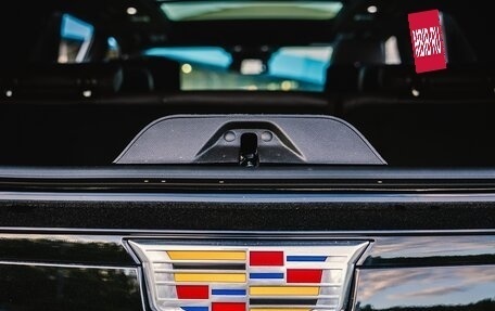 Cadillac Escalade V, 2022 год, 10 900 000 рублей, 16 фотография