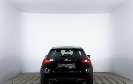 Mercedes-Benz A-Класс, 2017 год, 1 678 000 рублей, 6 фотография