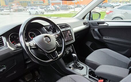 Volkswagen Tiguan II, 2019 год, 2 550 000 рублей, 10 фотография