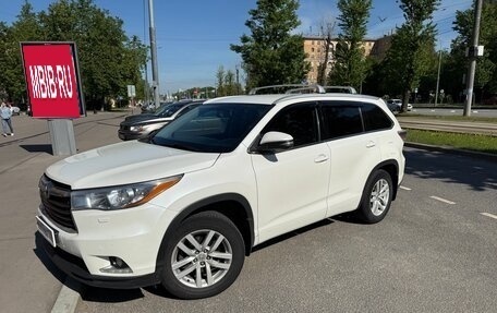 Toyota Highlander III, 2015 год, 3 100 000 рублей, 1 фотография