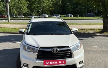 Toyota Highlander III, 2015 год, 3 100 000 рублей, 3 фотография