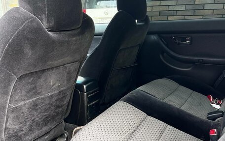 Subaru Legacy III, 2001 год, 585 000 рублей, 4 фотография