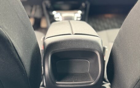 Mercedes-Benz A-Класс, 2019 год, 2 500 000 рублей, 16 фотография