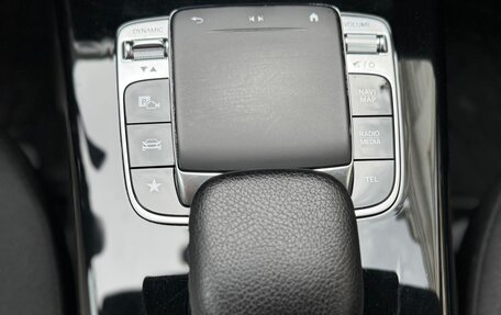 Mercedes-Benz A-Класс, 2019 год, 2 500 000 рублей, 26 фотография