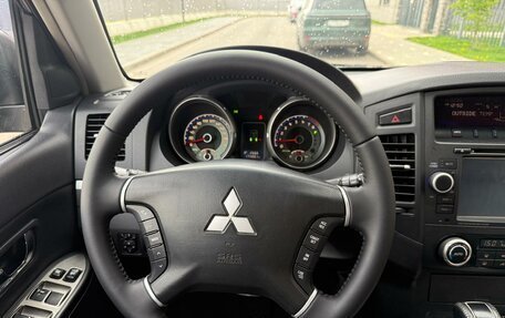 Mitsubishi Pajero IV, 2008 год, 1 820 000 рублей, 17 фотография