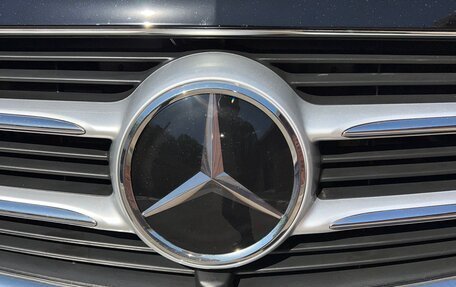 Mercedes-Benz V-Класс, 2018 год, 6 500 000 рублей, 4 фотография