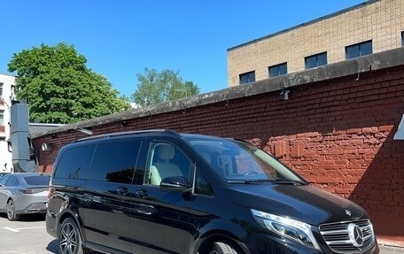 Mercedes-Benz V-Класс, 2018 год, 6 500 000 рублей, 11 фотография
