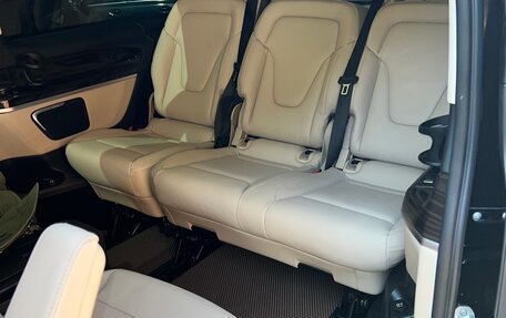 Mercedes-Benz V-Класс, 2018 год, 6 500 000 рублей, 32 фотография