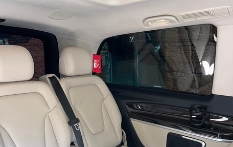 Mercedes-Benz V-Класс, 2018 год, 6 500 000 рублей, 24 фотография