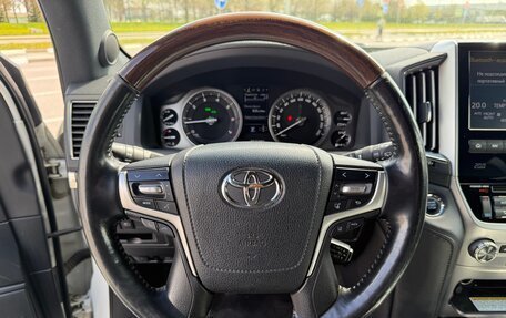 Toyota Land Cruiser 200, 2018 год, 6 400 000 рублей, 6 фотография