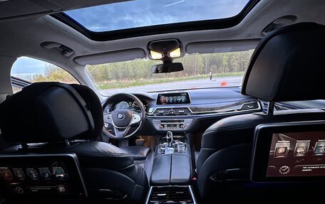 BMW 7 серия, 2015 год, 3 070 000 рублей, 11 фотография