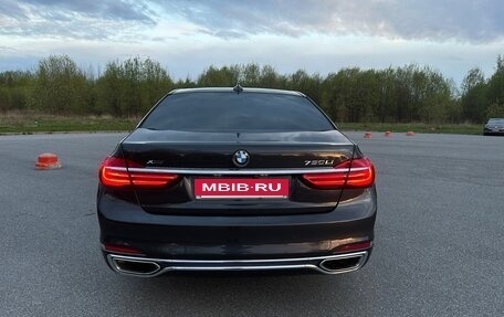 BMW 7 серия, 2015 год, 3 070 000 рублей, 3 фотография