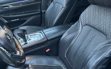 BMW 7 серия, 2015 год, 3 070 000 рублей, 12 фотография