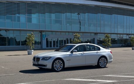 BMW 7 серия, 2011 год, 2 000 000 рублей, 11 фотография