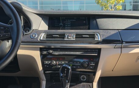 BMW 7 серия, 2011 год, 2 000 000 рублей, 21 фотография