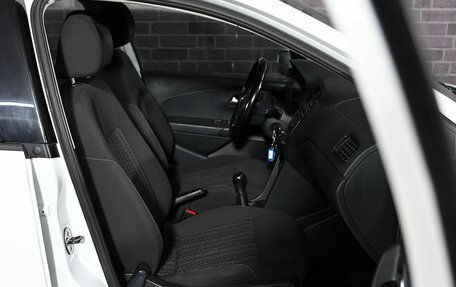 Volkswagen Polo VI (EU Market), 2017 год, 900 000 рублей, 10 фотография