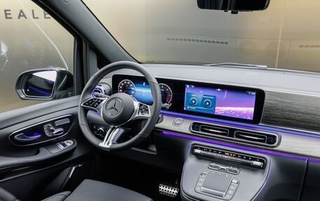 Mercedes-Benz V-Класс, 2025 год, 14 800 000 рублей, 29 фотография