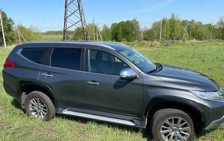 Mitsubishi Pajero Sport III рестайлинг, 2019 год, 2 380 000 рублей, 8 фотография