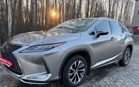 Lexus RX IV рестайлинг, 2020 год, 5 290 000 рублей, 4 фотография