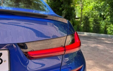 BMW 3 серия, 2020 год, 3 900 000 рублей, 21 фотография