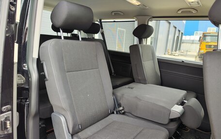 Volkswagen Caravelle T6 рестайлинг, 2019 год, 3 790 000 рублей, 18 фотография
