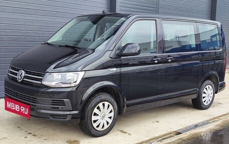 Volkswagen Caravelle T6 рестайлинг, 2019 год, 3 790 000 рублей, 7 фотография