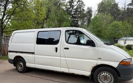 Toyota HiAce, 2002 год, 530 000 рублей, 8 фотография