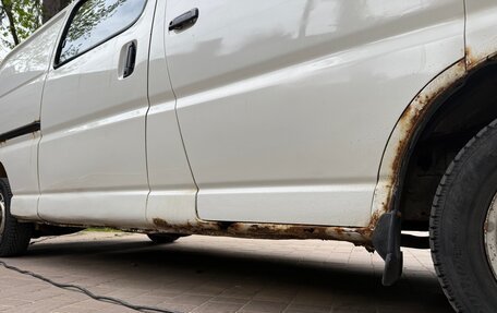 Toyota HiAce, 2002 год, 530 000 рублей, 7 фотография