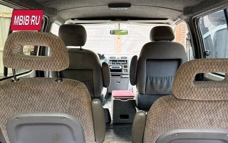 Toyota HiAce, 2002 год, 530 000 рублей, 18 фотография