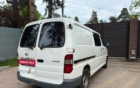 Toyota HiAce, 2002 год, 530 000 рублей, 13 фотография
