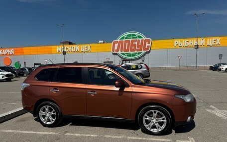 Mitsubishi Outlander III рестайлинг 3, 2012 год, 1 730 000 рублей, 2 фотография