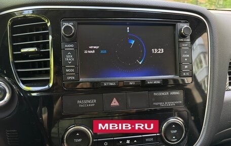 Mitsubishi Outlander III рестайлинг 3, 2012 год, 1 730 000 рублей, 21 фотография
