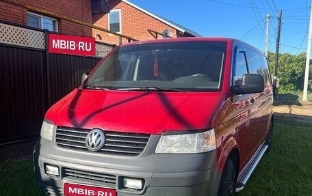 Volkswagen Transporter T5 рестайлинг, 2009 год, 1 680 000 рублей, 1 фотография