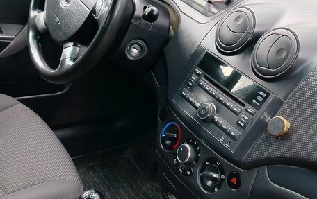 Chevrolet Aveo III, 2010 год, 250 000 рублей, 7 фотография